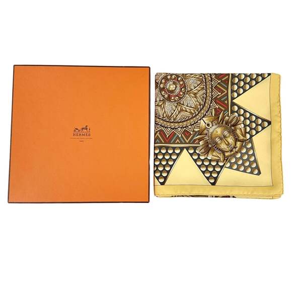 HERMES Yellow Silk Scarf - Picture 7 of 7